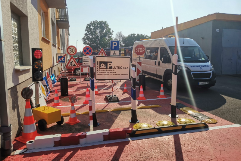  Referencie / KSK športový deň - foto